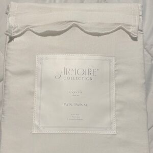 Target Armoire Collection Coquette white Sheet set
